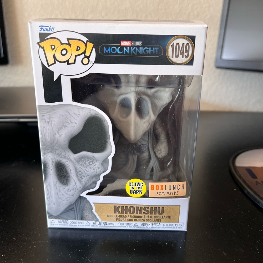 Funko Pop! Marvel Moon Knight: Khonshu #1049 Glow In The Dark Boxlunch Exclusive